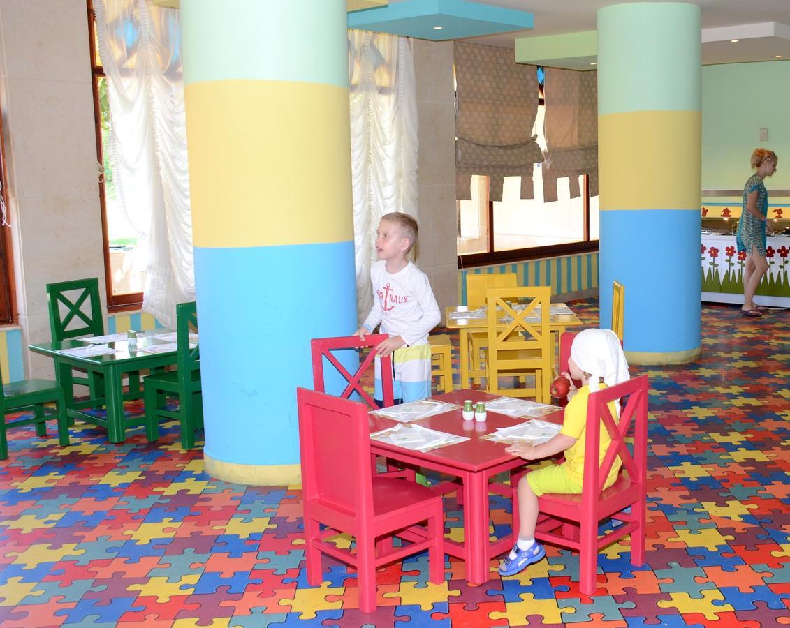 Rehana Sharm Resort - Aquapark & Spa - Couples And Family Only -Premium Ultra All-Inclusive 24H Extérieur photo